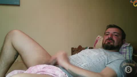 Snapshot of jahweed8 chatting on May 3, 6:41 am Jahweed online show from May 3, 6:41 am