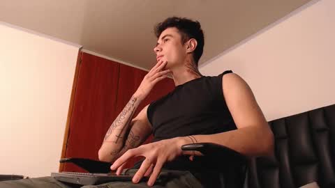 jaico_santos online show from January 14, 10:58 pm