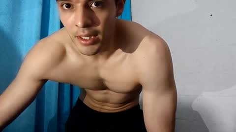 Snapshot of jair1_69 chatting on February 16, 6:42 am JaxXx online show from February 16, 6:42 am