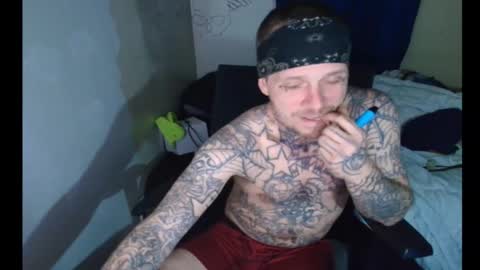 Snapshot of jake265897 chatting on February 16, 4:30 am showingitoff online show from February 16, 4:30 am