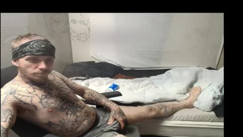 Snapshot of jake265897 chatting on February 28, 7:59 pm showingitoff online show from February 28, 7:59 pm