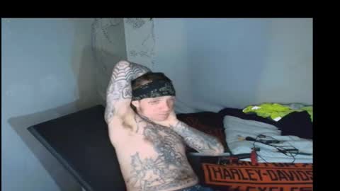 Snapshot of jake265897 chatting on March 2, 7:15 am showingitoff online show from March 2, 7:15 am