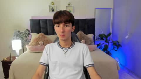 Snapshot of jake_evanss_ chatting on June 10, 2:49 pm JAKE online show from June 10, 2:49 pm