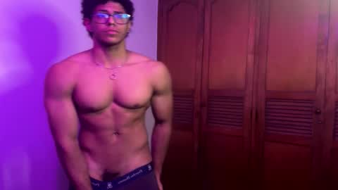 Snapshot of jake_hill1 chatting on November 5, 5:40 am jake_hill1 online show from November 5, 5:40 am