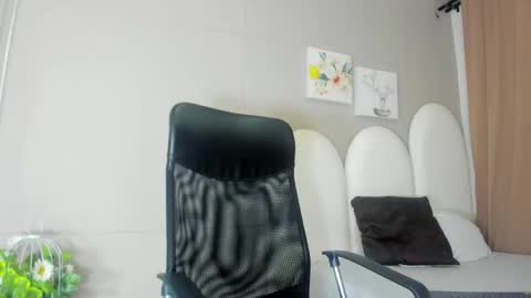 Jake  online show from May 2, 7:19 pm