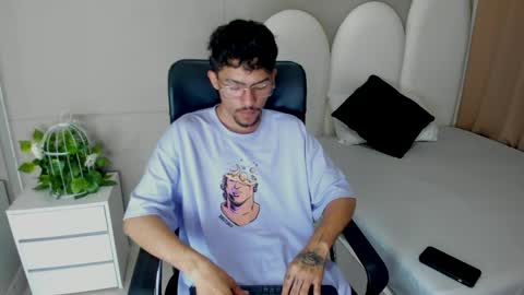 Jake  online show from May 31, 1:51 pm