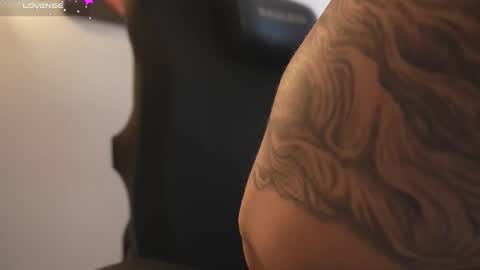 Snapshot of jake_murphy chatting on November 11, 9:48 pm jake_murphy online show from November 11, 9:48 pm