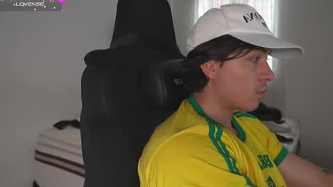 Snapshot of jake_murphy chatting on November 13, 8:19 pm jake_murphy online show from November 13, 8:19 pm