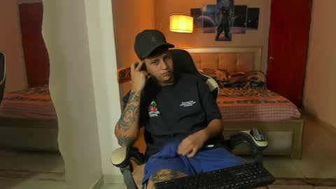 Snapshot of jake_pons chatting on February 26, 4:03 am Jake Pons online show from February 26, 4:03 am