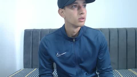 Snapshot of jake_shadow14 chatting on January 10, 3:14 pm Hi guys im new 3 online show from January 10, 3:14 pm