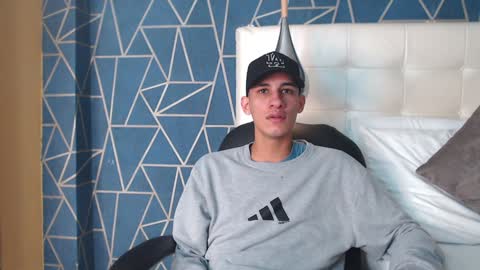 Snapshot of jakemoxleey chatting on December 17, 11:28 am jakemoxleey online show from December 17, 11:28 am