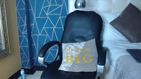 Snapshot of jakemoxleey chatting on December 22, 3:33 pm jakemoxleey online show from December 22, 3:33 pm