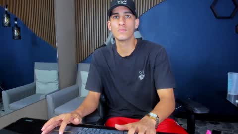 Snapshot of jakemoxleey chatting on January 21, 1:18 am jakemoxleey online show from January 21, 1:18 am