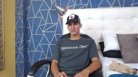 Snapshot of jakemoxleey chatting on February 2, 12:46 pm jakemoxleey online show from February 2, 12:46 pm