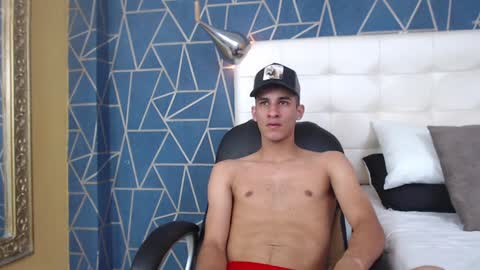 Snapshot of jakemoxleey chatting on February 2, 3:49 pm jakemoxleey online show from February 2, 3:49 pm