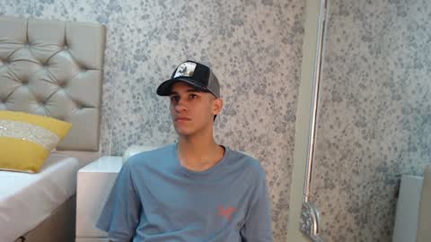 Snapshot of jakemoxleey chatting on February 7, 12:50 pm jakemoxleey online show from February 7, 12:50 pm