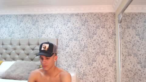 Snapshot of jakemoxleey chatting on February 7, 6:56 pm jakemoxleey online show from February 7, 6:56 pm