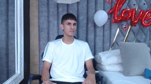 Snapshot of jakemoxleey chatting on February 17, 12:16 pm jakemoxleey online show from February 17, 12:16 pm