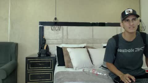 Snapshot of jakemoxleey chatting on February 23, 3:02 am jakemoxleey online show from February 23, 3:02 am