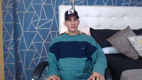 Snapshot of jakemoxleey chatting on February 23, 12:05 pm jakemoxleey online show from February 23, 12:05 pm