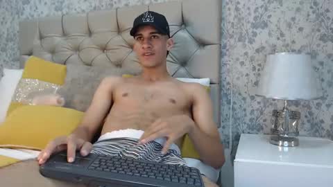 Snapshot of jakemoxleey chatting on March 6, 9:20 pm jakemoxleey online show from March 6, 9:20 pm
