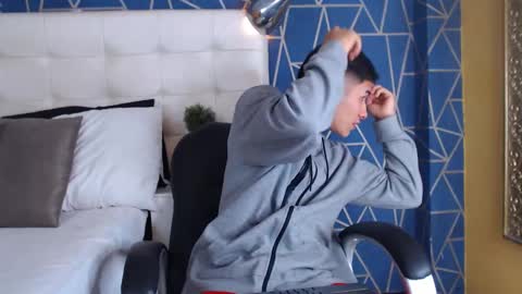 Snapshot of jakemoxleey chatting on March 7, 12:34 pm jakemoxleey online show from March 7, 12:34 pm