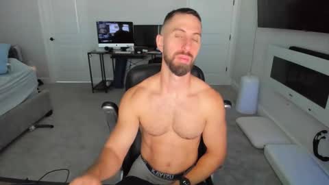 Snapshot of jakeorion chatting on April 16, 3:35 pm Jake Orion online show from April 16, 3:35 pm