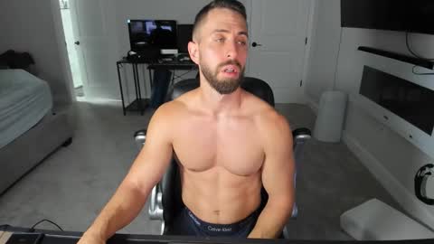 Snapshot of jakeorion chatting on May 12, 4:59 pm Jake Orion online show from May 12, 4:59 pm