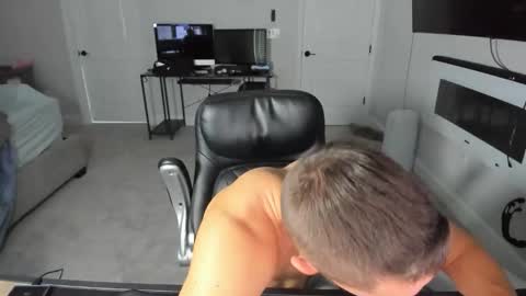Snapshot of jakeorion chatting on May 13, 4:26 pm Jake Orion online show from May 13, 4:26 pm