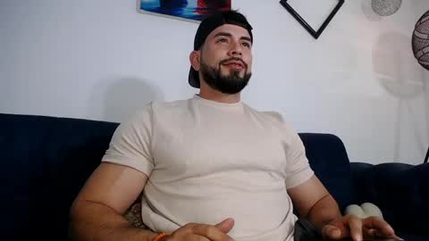 Snapshot of jakeskye chatting on May 14, 11:50 am JakeSkye online show from May 14, 11:50 am