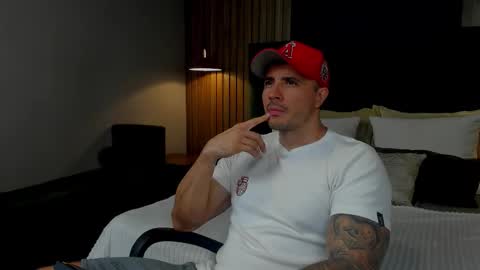 jakestone_1 online show from November 13, 1:37 am