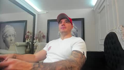 jakestone_1 online show from January 17, 10:02 pm