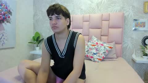 Snapshot of jakesummer_ chatting on February 11, 2:11 pm Jake online show from February 11, 2:11 pm