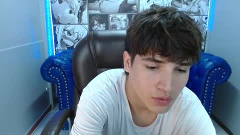 Snapshot of jakesummer_ chatting on February 28, 7:15 pm Jake online show from February 28, 7:15 pm