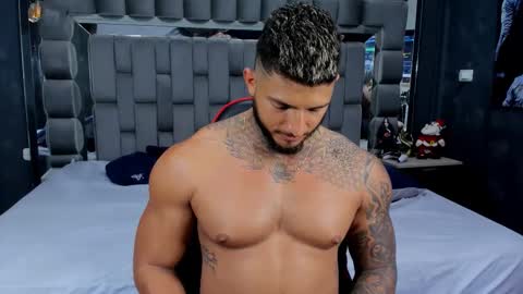 Snapshot of jaketayler10 chatting on February 18, 2:24 pm my name is sebas If you come here dont hesitate to say hello Im a guy who really likes having conversations and having hot online show from February 18, 2:24 pm