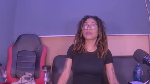 Snapshot of jamaicanbabex chatting on December 6, 1:44 pm jamaicanbabex online show from December 6, 1:44 pm