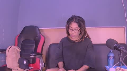 Snapshot of jamaicanbabex chatting on December 10, 9:44 am jamaicanbabex online show from December 10, 9:44 am