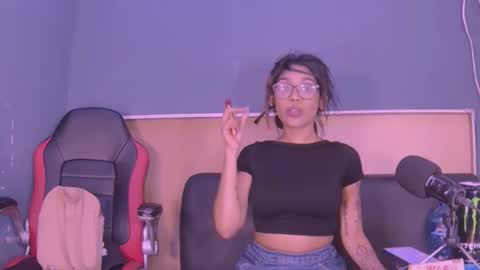 Snapshot of jamaicanbabex chatting on December 11, 10:14 am jamaicanbabex online show from December 11, 10:14 am