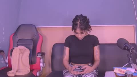 Snapshot of jamaicanbabex chatting on December 13, 9:35 am jamaicanbabex online show from December 13, 9:35 am