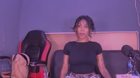 Snapshot of jamaicanbabex chatting on December 13, 12:39 pm jamaicanbabex online show from December 13, 12:39 pm
