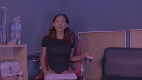 Snapshot of jamaicanbabex chatting on January 15, 9:45 am jamaicanbabex online show from January 15, 9:45 am