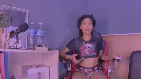 Snapshot of jamaicanbabex chatting on February 5, 1:44 pm jamaicanbabex online show from February 5, 1:44 pm