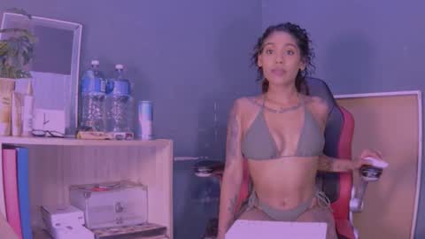 Snapshot of jamaicanbabex chatting on February 8, 10:18 am jamaicanbabex online show from February 8, 10:18 am
