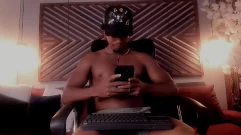   online show from February 8, 5:00 am