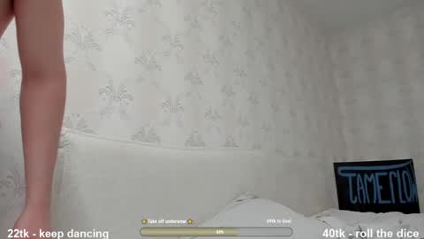 Snapshot of jame_flow chatting on February 6, 12:11 am Hey there Im Jame online show from February 6, 12:11 am