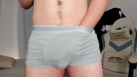 Snapshot of jame_flow chatting on May 11, 8:06 pm Hey there Im Jame online show from May 11, 8:06 pm