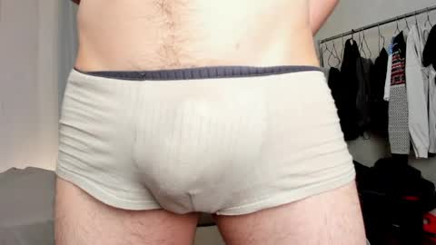 Snapshot of jame_flow chatting on May 19, 8:37 pm Hey there Im Jame online show from May 19, 8:37 pm