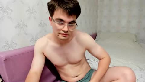 Snapshot of jame_flow chatting on July 1, 8:08 pm Hey there Im Jame online show from July 1, 8:08 pm