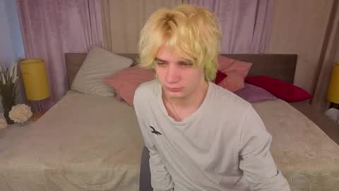 JameMiller online show from April 9, 6:41 am