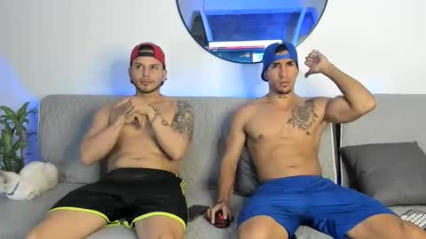 Snapshot of james_and_max chatting on May 15, 3:46 am james_and_max online show from May 15, 3:46 am